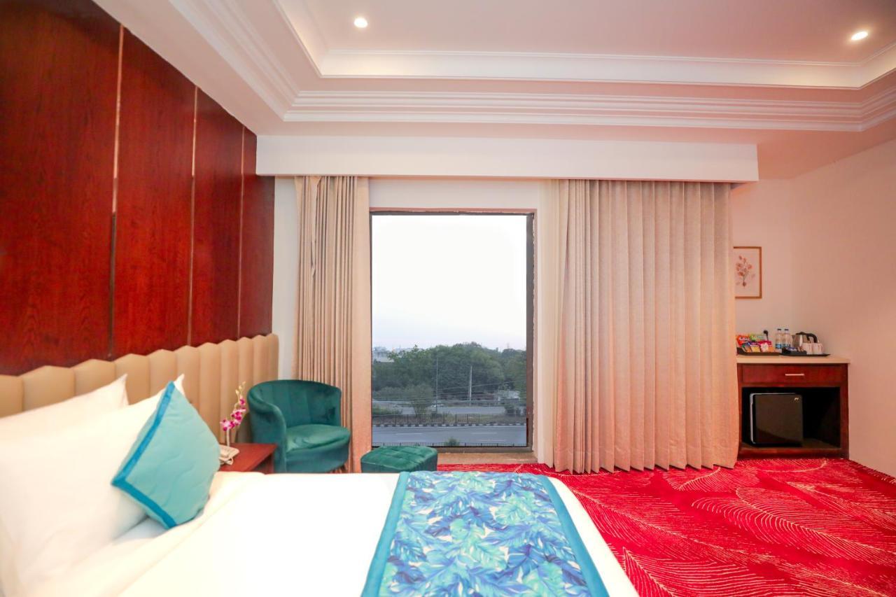 Regenta Place Phagwara By Royal Orchid Hotels Limited Bagian luar foto