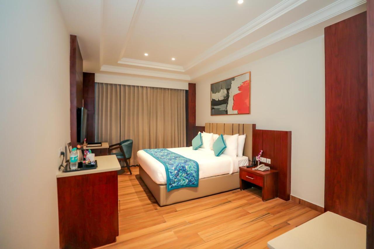 Regenta Place Phagwara By Royal Orchid Hotels Limited Bagian luar foto